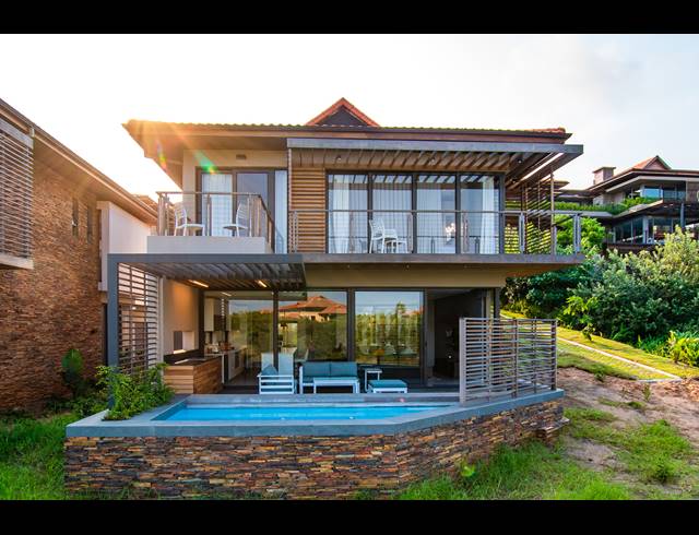 4 BEDROOM TOWNHOUSE TO LET IN ZIMBALI ESTATE